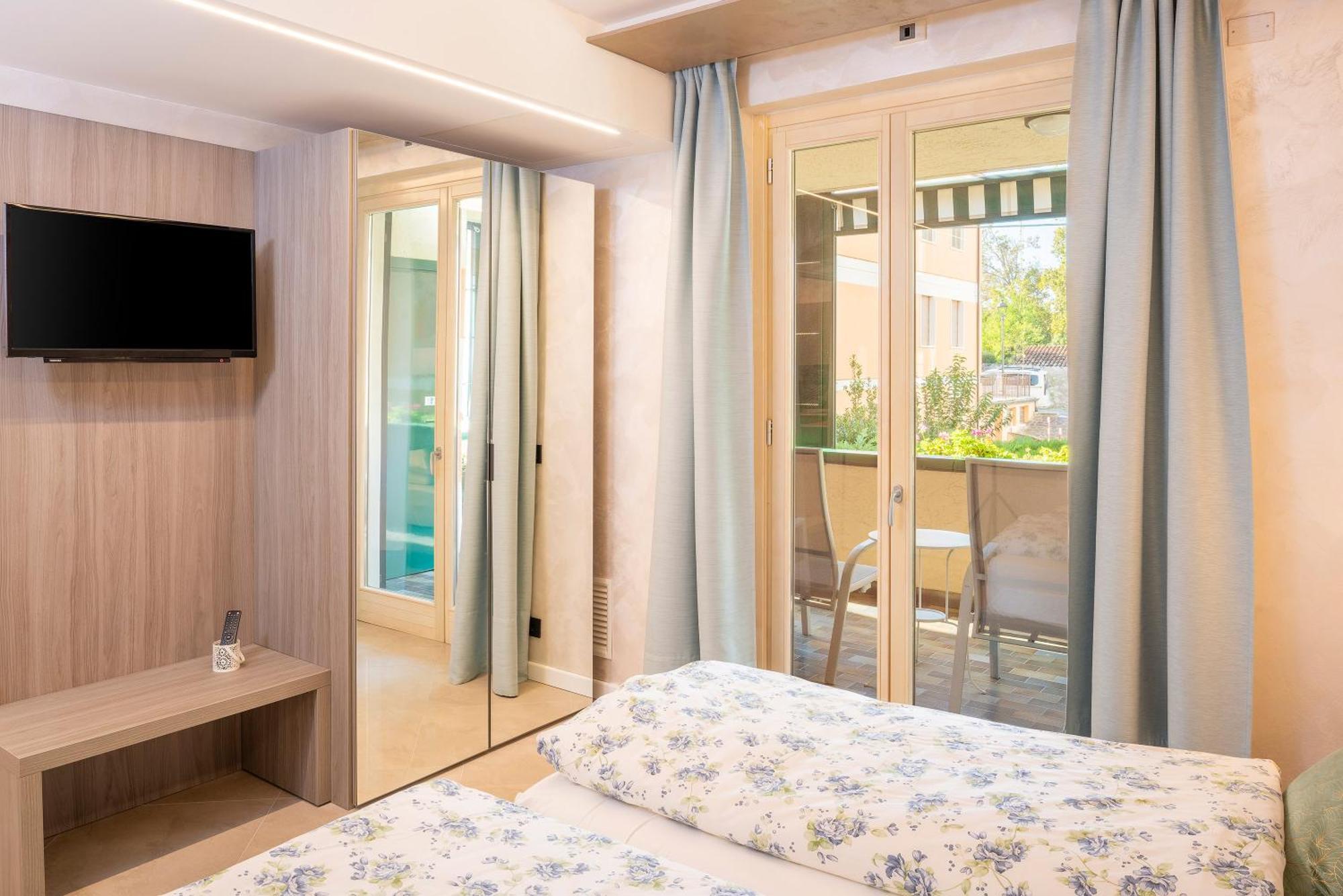 Blue Lake Residence - Μπαρντολίνο Εξωτερικό φωτογραφία